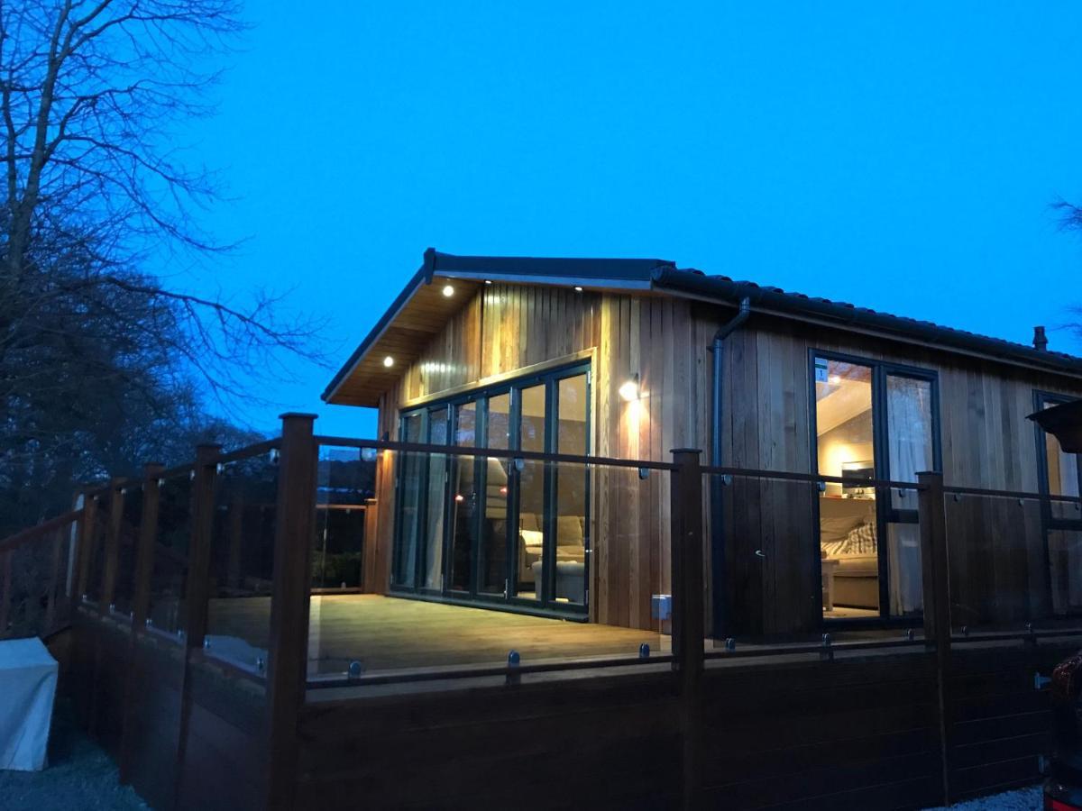 Loubi'S Lakeside Lodge 윈더미어 외부 사진